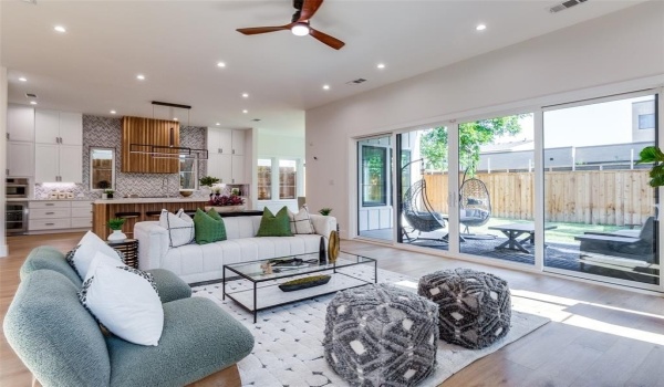4426 Bonham Street, Dallas, TX 75229, 5 Bedrooms Bedrooms, ,6 BathroomsBathrooms,Residential,For Sale,4426 Bonham Street,20702328