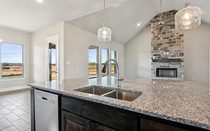 1024 Brock Heights, Brock, TX 76087, 4 Bedrooms Bedrooms, ,2 BathroomsBathrooms,Residential,For Sale,1024 Brock Heights,20702617