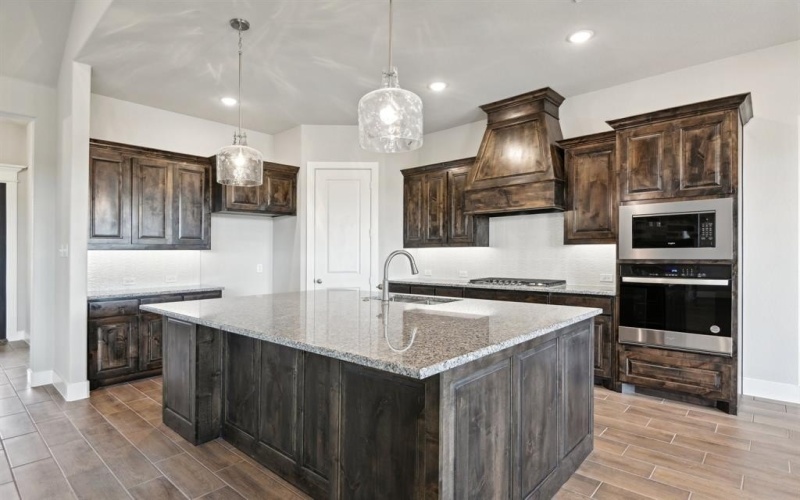 1024 Brock Heights, Brock, TX 76087, 4 Bedrooms Bedrooms, ,2 BathroomsBathrooms,Residential,For Sale,1024 Brock Heights,20702617