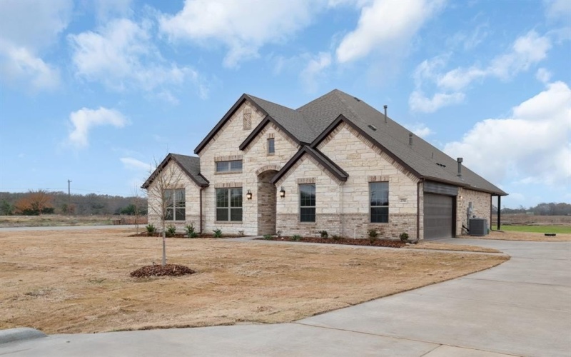 2750 Canvas Back Drive, Greenville, TX 75402, 4 Bedrooms Bedrooms, ,2 BathroomsBathrooms,Residential,For Sale,2750 Canvas Back Drive,20720803