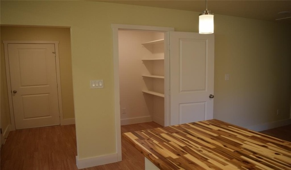 825 W Walker Street, Denison, TX 75020, 3 Habitaciones Habitaciones , ,2 BañosBaños,Residential,En Venta,825 W Walker Street,20721058