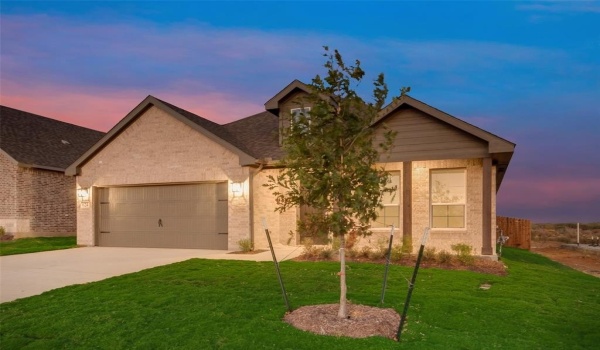 624 Juneau Street, Gainesville, TX 76240, 4 Bedrooms Bedrooms, ,2 BathroomsBathrooms,Residential,For Sale,624 Juneau Street,20721354