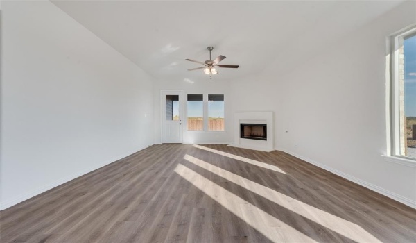 624 Juneau Street, Gainesville, TX 76240, 4 Bedrooms Bedrooms, ,2 BathroomsBathrooms,Residential,For Sale,624 Juneau Street,20721354
