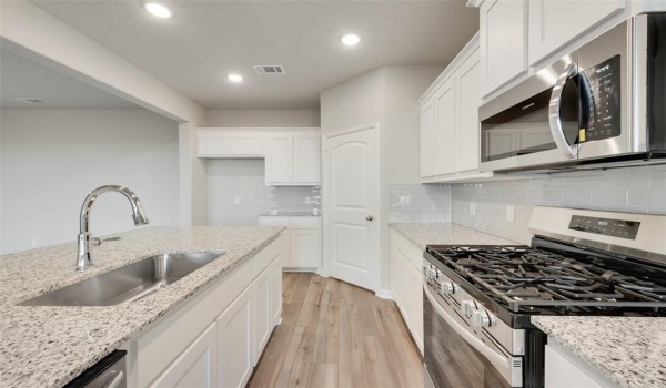 704 Juneau Street, Gainesville, TX 76240, 4 Bedrooms Bedrooms, ,2 BathroomsBathrooms,Residential,For Sale,704 Juneau Street,20721554