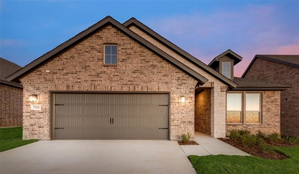 704 Juneau Street, Gainesville, TX 76240, 4 Bedrooms Bedrooms, ,2 BathroomsBathrooms,Residential,For Sale,704 Juneau Street,20721554