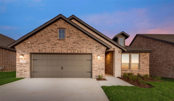 704 Juneau Street, Gainesville, TX 76240, 4 Bedrooms Bedrooms, ,2 BathroomsBathrooms,Residential,For Sale,704 Juneau Street,20721554
