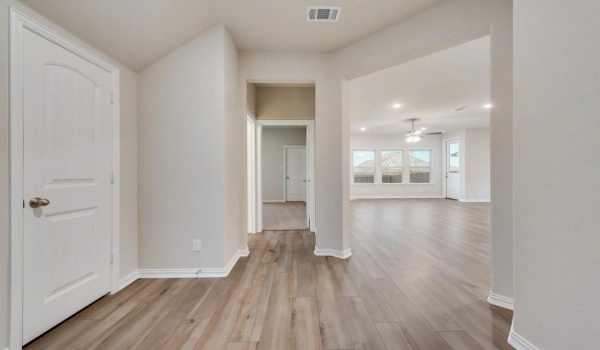 3530 Austin Street, Gainesville, TX 76240, 4 Bedrooms Bedrooms, ,3 BathroomsBathrooms,Residential,For Sale,3530 Austin Street,20721775