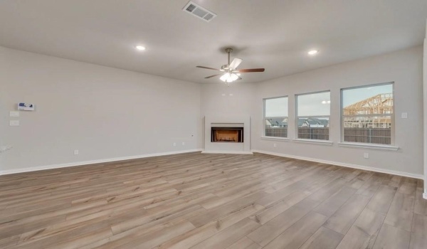 3530 Austin Street, Gainesville, TX 76240, 4 Bedrooms Bedrooms, ,3 BathroomsBathrooms,Residential,For Sale,3530 Austin Street,20721775
