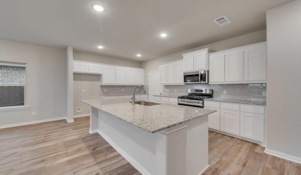 3530 Austin Street, Gainesville, TX 76240, 4 Bedrooms Bedrooms, ,3 BathroomsBathrooms,Residential,For Sale,3530 Austin Street,20721775