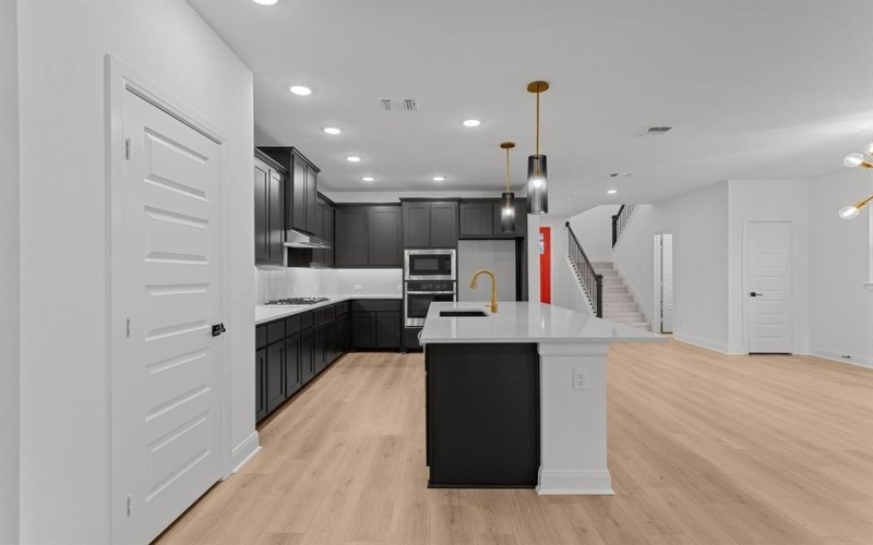 1048 Almond Blossom Circle, Crowley, TX 76036, 3 Habitaciones Habitaciones , ,2 BañosBaños,Residential,En Venta,1048 Almond Blossom Circle,20722506