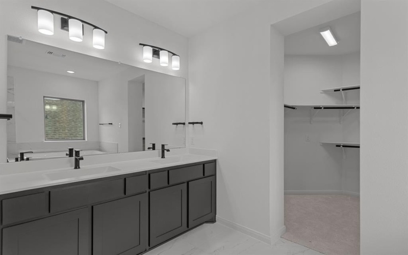 1048 Almond Blossom Circle, Crowley, TX 76036, 3 Habitaciones Habitaciones , ,2 BañosBaños,Residential,En Venta,1048 Almond Blossom Circle,20722506