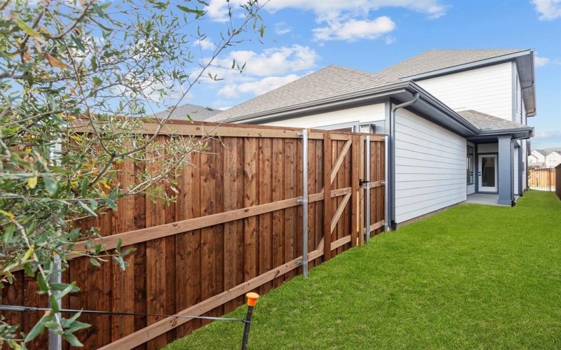 1048 Almond Blossom Circle, Crowley, TX 76036, 3 Habitaciones Habitaciones , ,2 BañosBaños,Residential,En Venta,1048 Almond Blossom Circle,20722506