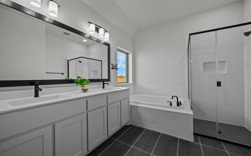 1216 Carnation Drive, Crowley, TX 76036, 3 Bedrooms Bedrooms, ,2 BathroomsBathrooms,Residential,For Sale,1216 Carnation Drive,20722517