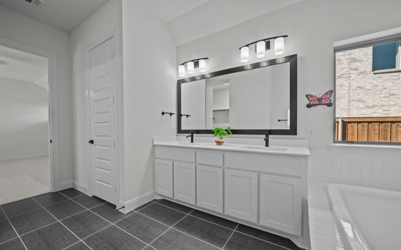 1216 Carnation Drive, Crowley, TX 76036, 3 Bedrooms Bedrooms, ,2 BathroomsBathrooms,Residential,For Sale,1216 Carnation Drive,20722517