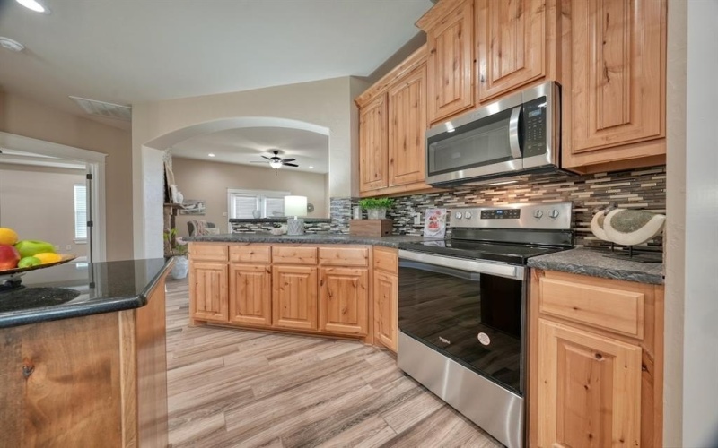 701 Linus Lane, Lindale, TX 75771, 3 Bedrooms Bedrooms, ,2 BathroomsBathrooms,Residential,For Sale,701 Linus Lane,20724295