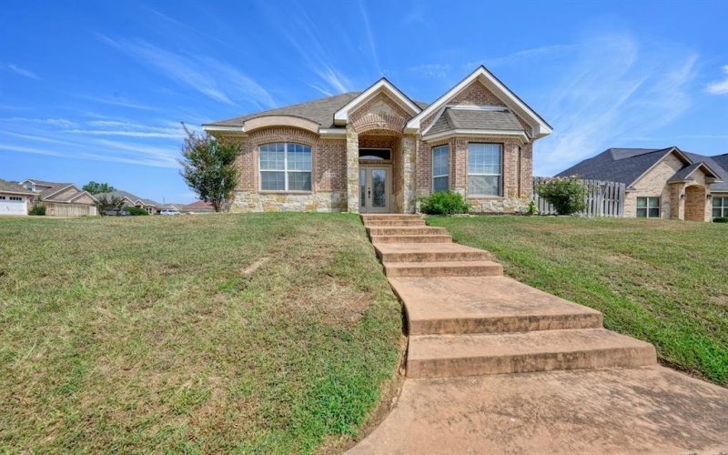 701 Linus Lane, Lindale, TX 75771, 3 Bedrooms Bedrooms, ,2 BathroomsBathrooms,Residential,For Sale,701 Linus Lane,20724295
