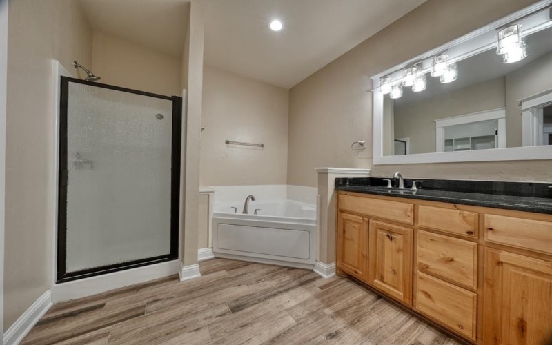 701 Linus Lane, Lindale, TX 75771, 3 Bedrooms Bedrooms, ,2 BathroomsBathrooms,Residential,For Sale,701 Linus Lane,20724295