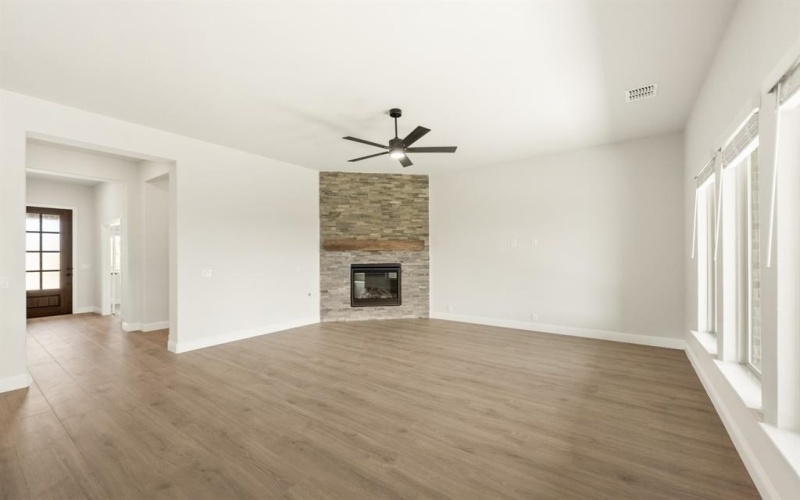2617 Lila Street, Burleson, TX 76028, 3 Bedrooms Bedrooms, ,2 BathroomsBathrooms,Residential,For Sale,2617 Lila Street,20724416