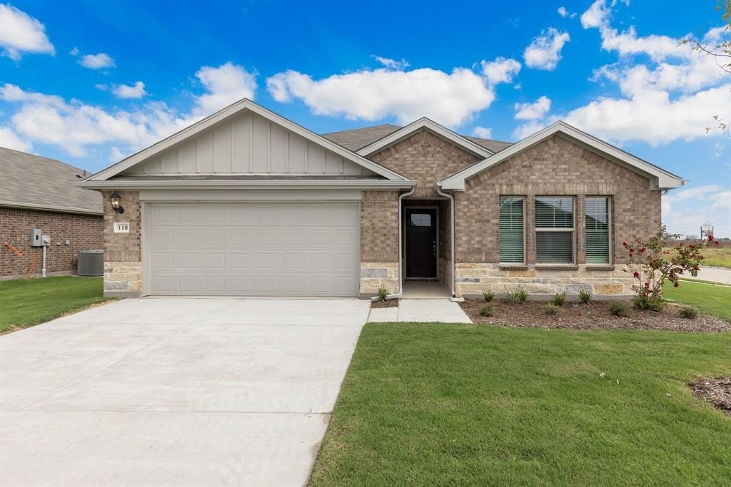 110 Arcane Street, Greenville, TX 75402, 4 Bedrooms Bedrooms, ,3 BathroomsBathrooms,Residential,For Sale,110 Arcane Street,20715004