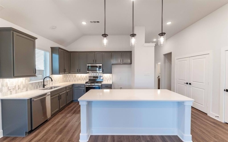 2423 Lundy Canyon Street, Forney, TX 75126, 3 Bedrooms Bedrooms, ,2 BathroomsBathrooms,Residential,For Sale,2423 Lundy Canyon Street,20715584