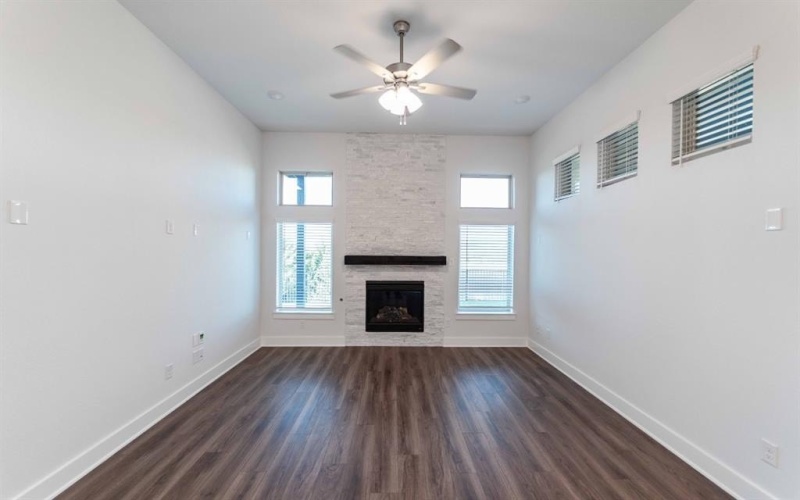 2423 Lundy Canyon Street, Forney, TX 75126, 3 Bedrooms Bedrooms, ,2 BathroomsBathrooms,Residential,For Sale,2423 Lundy Canyon Street,20715584