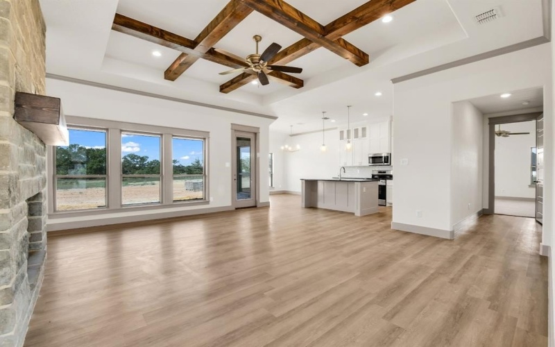101 Prairie Winds Drive, Poolville, TX 76487, 5 Habitaciones Habitaciones , ,2 BañosBaños,Residential,En Venta,101 Prairie Winds Drive,20715763