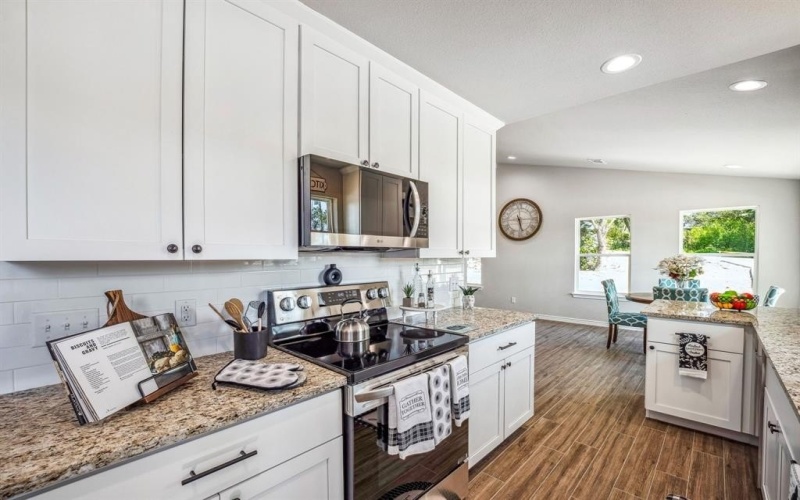 3610 Broken Bow Drive, Granbury, TX 76048, 3 Habitaciones Habitaciones , ,2 BañosBaños,Residential,En Venta,3610 Broken Bow Drive,20716052