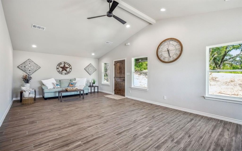 3610 Broken Bow Drive, Granbury, TX 76048, 3 Habitaciones Habitaciones , ,2 BañosBaños,Residential,En Venta,3610 Broken Bow Drive,20716052