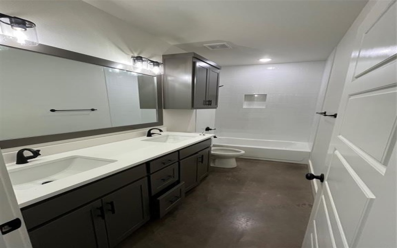 300 Rita Ridge Court, Millsap, TX 76066, 4 Bedrooms Bedrooms, ,2 BathroomsBathrooms,Residential,For Sale,300 Rita Ridge Court,20716163