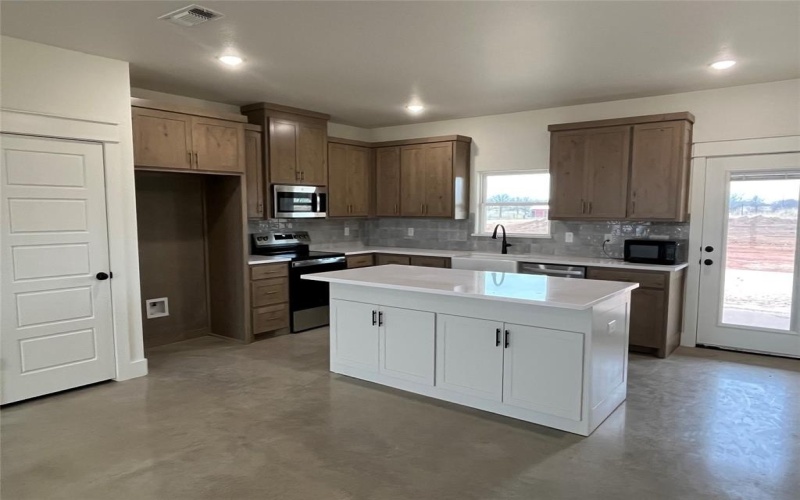 201 Jimmy Lane, Millsap, TX 76066, 3 Bedrooms Bedrooms, ,2 BathroomsBathrooms,Residential,For Sale,201 Jimmy Lane,20716400