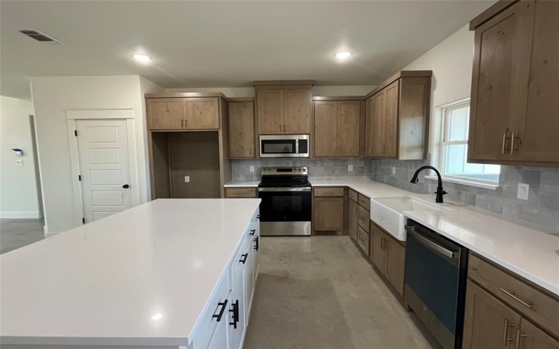201 Jimmy Lane, Millsap, TX 76066, 3 Bedrooms Bedrooms, ,2 BathroomsBathrooms,Residential,For Sale,201 Jimmy Lane,20716400