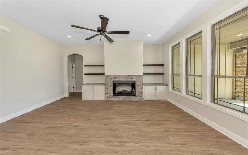 3043 Sunrise Trail, Weatherford, TX 76088, 4 Bedrooms Bedrooms, ,3 BathroomsBathrooms,Residential,For Sale,3043 Sunrise Trail,20716987