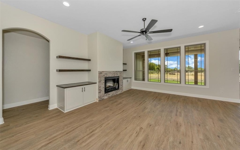 3043 Sunrise Trail, Weatherford, TX 76088, 4 Bedrooms Bedrooms, ,3 BathroomsBathrooms,Residential,For Sale,3043 Sunrise Trail,20716987