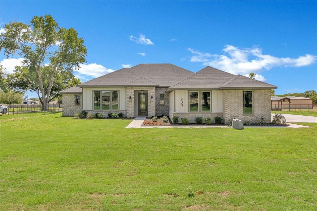 3037 Sunrise Trail, Weatherford, TX 76088, 4 Bedrooms Bedrooms, ,3 BathroomsBathrooms,Residential,For Sale,3037 Sunrise Trail,20717004