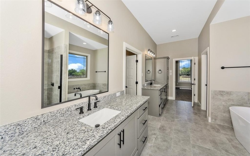 3037 Sunrise Trail, Weatherford, TX 76088, 4 Bedrooms Bedrooms, ,3 BathroomsBathrooms,Residential,For Sale,3037 Sunrise Trail,20717004