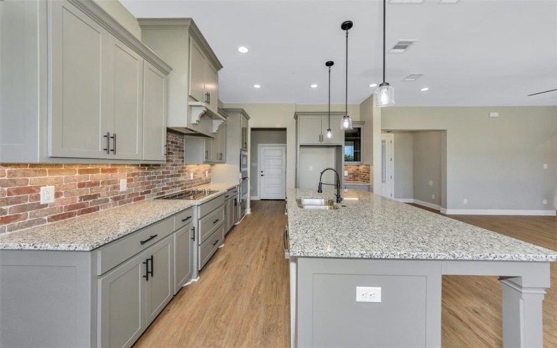 3037 Sunrise Trail, Weatherford, TX 76088, 4 Bedrooms Bedrooms, ,3 BathroomsBathrooms,Residential,For Sale,3037 Sunrise Trail,20717004