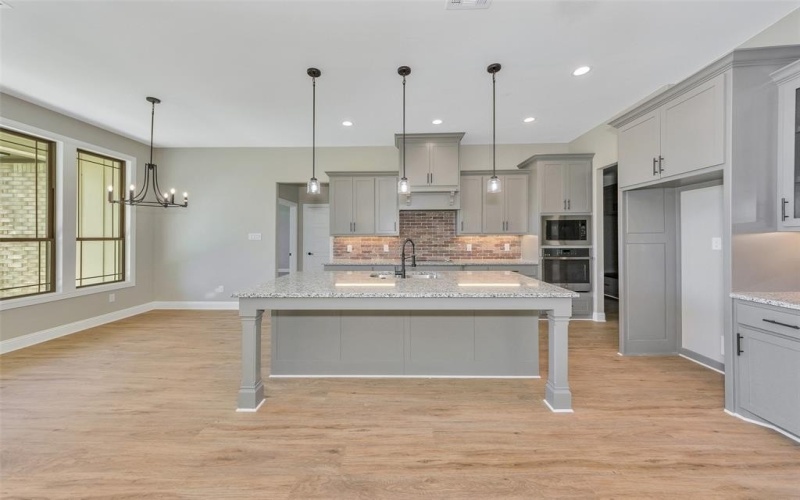 3037 Sunrise Trail, Weatherford, TX 76088, 4 Bedrooms Bedrooms, ,3 BathroomsBathrooms,Residential,For Sale,3037 Sunrise Trail,20717004