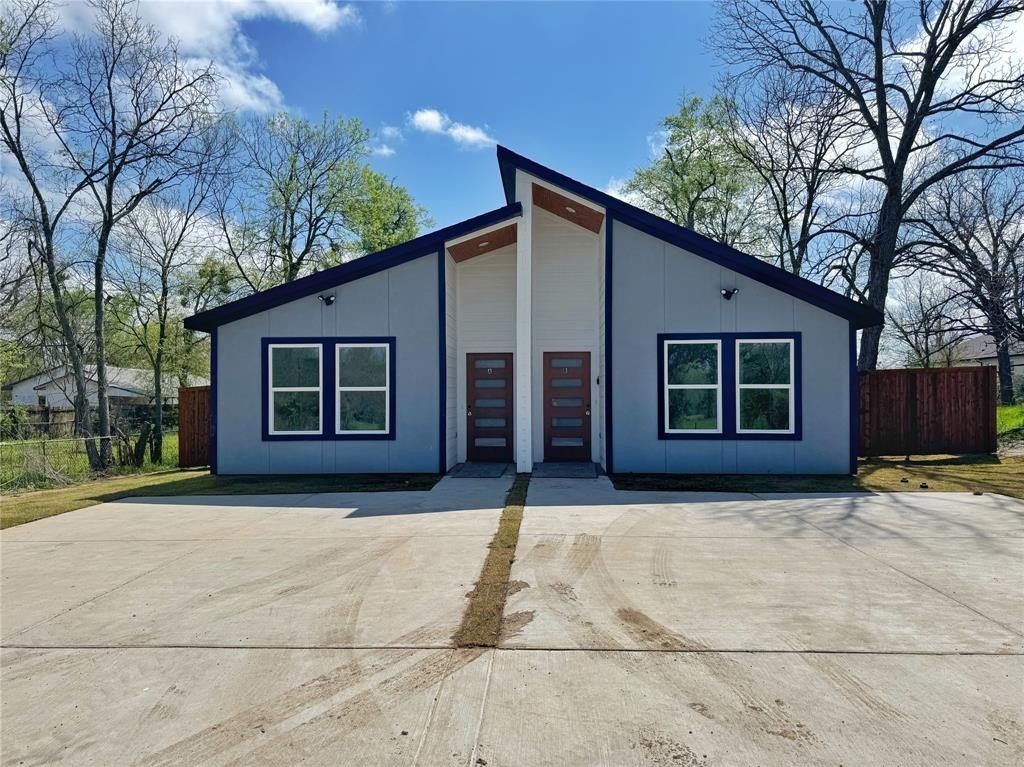 1985 Bourland Street, Greenville, TX 75401, 6 Bedrooms Bedrooms, ,5 BathroomsBathrooms,Residential Multi Family,For Sale,1985 Bourland Street,20718113