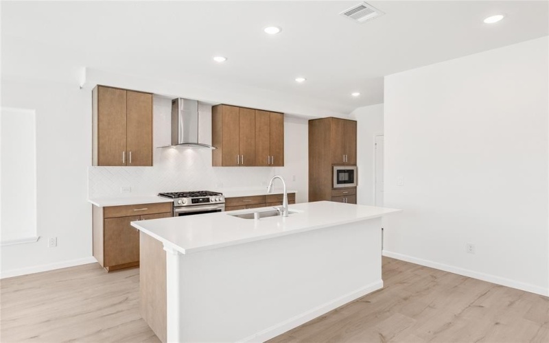 1509 Laurel Avenue, Aubrey, TX 76227, 3 Bedrooms Bedrooms, ,2 BathroomsBathrooms,Residential,For Sale,1509 Laurel Avenue,20719342
