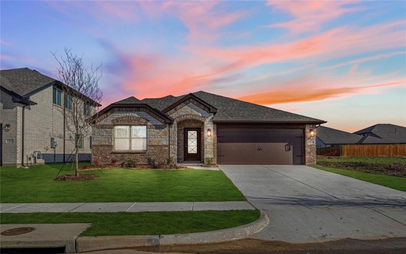 1509 Laurel Avenue, Aubrey, TX 76227, 3 Bedrooms Bedrooms, ,2 BathroomsBathrooms,Residential,For Sale,1509 Laurel Avenue,20719342