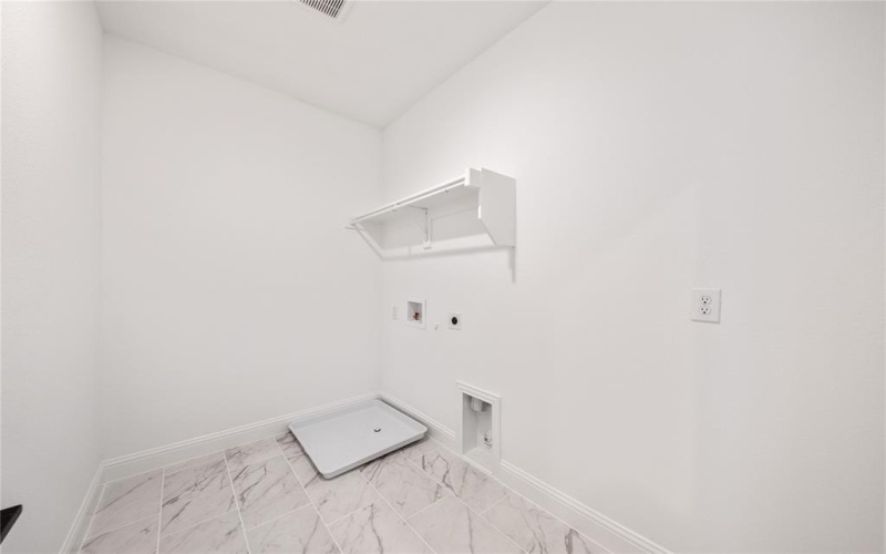 7858 Bayside Drive, Rowlett, TX 75088, 3 Bedrooms Bedrooms, ,3 BathroomsBathrooms,Residential,For Sale,7858 Bayside Drive,20720473