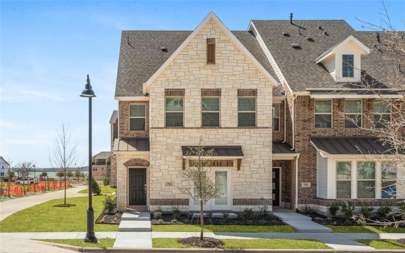 7862 Bayside Drive, Rowlett, TX 75088, 4 Bedrooms Bedrooms, ,3 BathroomsBathrooms,Residential,For Sale,7862 Bayside Drive,20720554