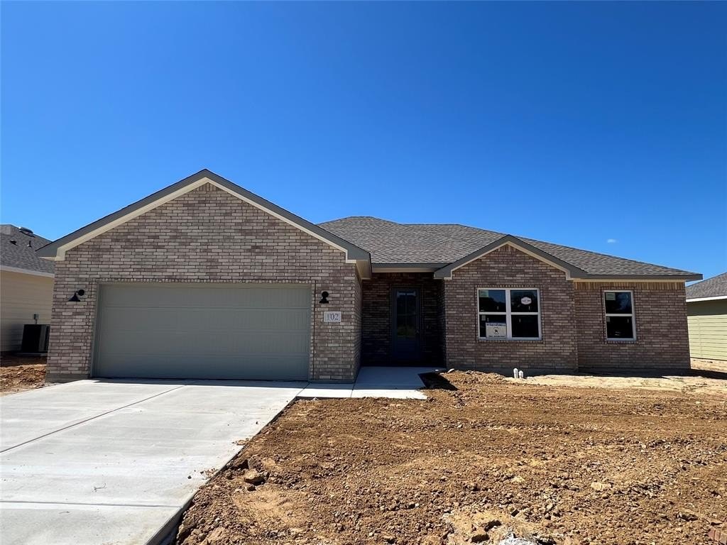 102 Levi Drive, Cleburne, TX 76031, 4 Bedrooms Bedrooms, ,2 BathroomsBathrooms,Residential,For Sale,102 Levi Drive,20735477