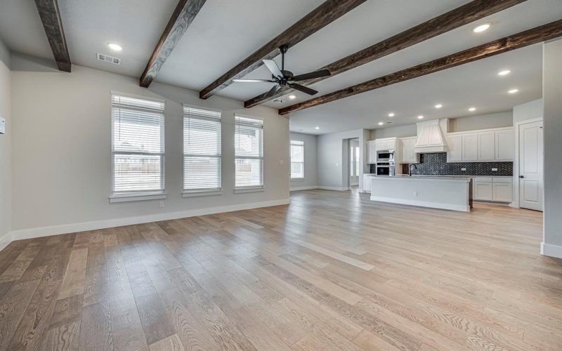 4025 Lagos Drive, Midlothian, TX 76065, 4 Habitaciones Habitaciones , ,3 BañosBaños,Residential,En Venta,4025 Lagos Drive,20735606