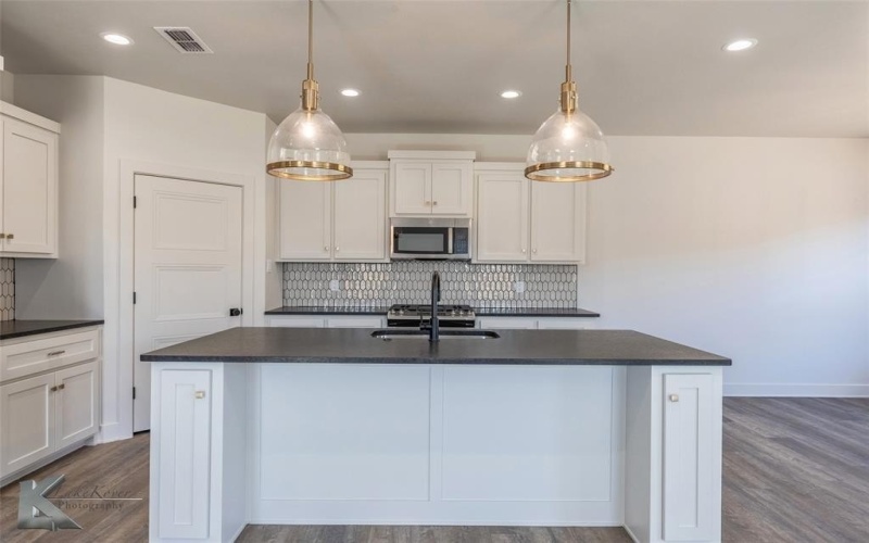 217 Pecan Street, Abilene, TX 79602, 4 Bedrooms Bedrooms, ,2 BathroomsBathrooms,Residential,For Sale,217 Pecan Street,20735664