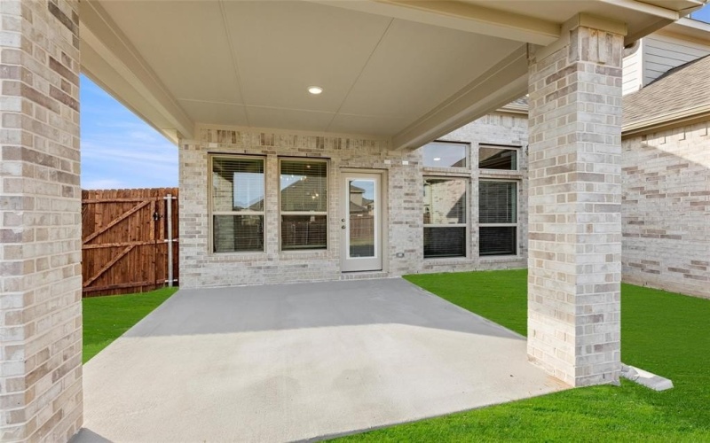 5208 Deep Creek Drive, Fort Worth, TX 76179, 5 Bedrooms Bedrooms, ,5 BathroomsBathrooms,Residential,For Sale,5208 Deep Creek Drive,20747827