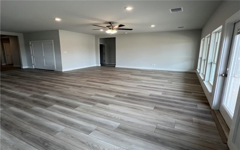 6410 Raleigh Loop, College Station, TX 77845, 4 Bedrooms Bedrooms, ,3 BathroomsBathrooms,Residential,For Sale,6410 Raleigh Loop,25002918