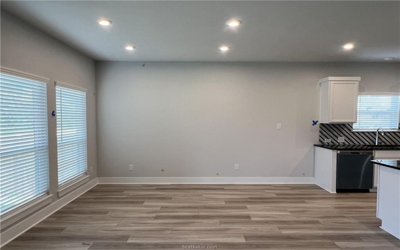 6410 Raleigh Loop, College Station, TX 77845, 4 Bedrooms Bedrooms, ,3 BathroomsBathrooms,Residential,For Sale,6410 Raleigh Loop,25002918