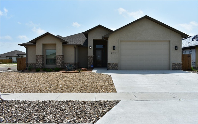 2114 Shoreline Vista Drive, Corpus Christi, TX 78418, 4 Bedrooms Bedrooms, ,3 BathroomsBathrooms,Residential,For Sale,2114 Shoreline Vista Drive,458158