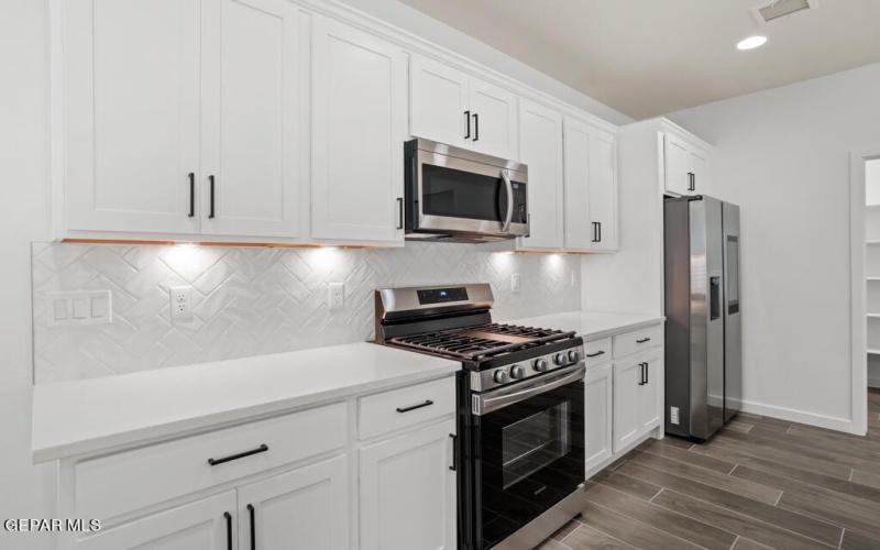 5868 Kobe Bryant Street, El Paso, TX 79924, 4 Bedrooms Bedrooms, ,3 BathroomsBathrooms,Residential,For Sale,5868 Kobe Bryant Street,893979